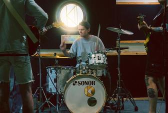 Уроки игры на барабанах