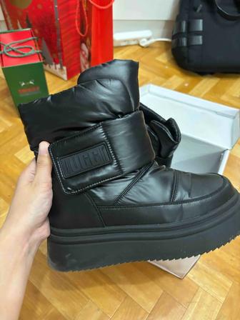 Продам угги