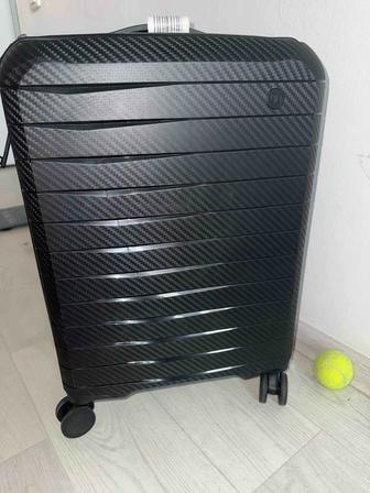 Чемодан xiaomi срочно!