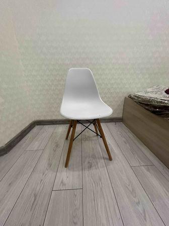 Продам стол и стулья