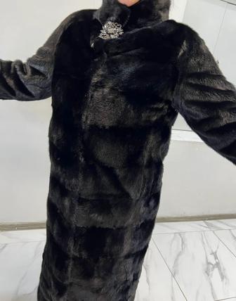 Продам норковую шубу