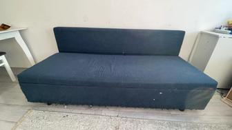 Отдам даром диван