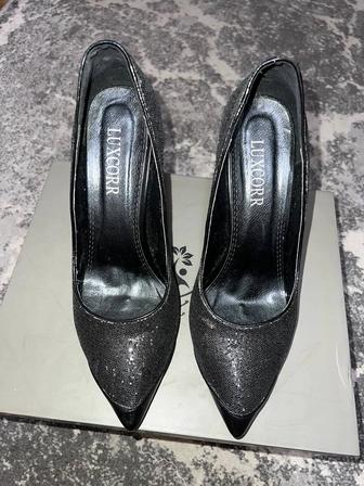 Женские туфли 39-40р