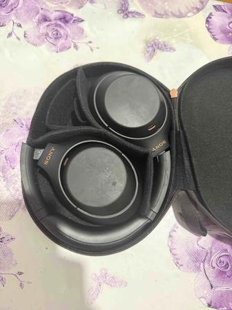 Продам наушники sony xm4