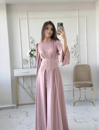 Платья вечерние длинные