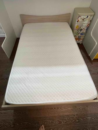 Продам кровать