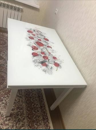 Столы и стулья