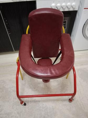 Продам ходунок регулируемый