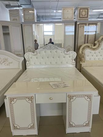 Срочно продам спальный гарнитур