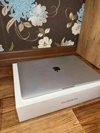 MacBook Pro 13 2020