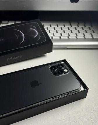 iPhone 12 Pro в идеальном состоянии