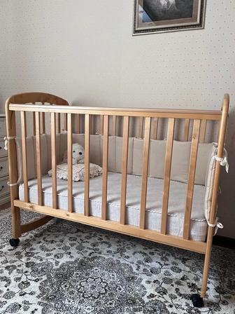 Продам кровать-манеж