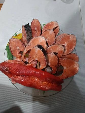 Икра, креветки,рыба форель