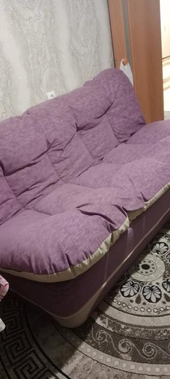 Диван продаю