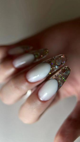 Маникюр, наращивание ногтей