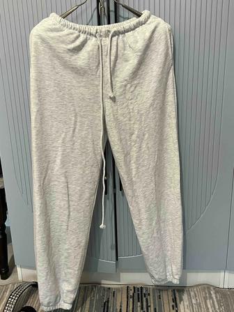 Продам спортивные штаны на девочку