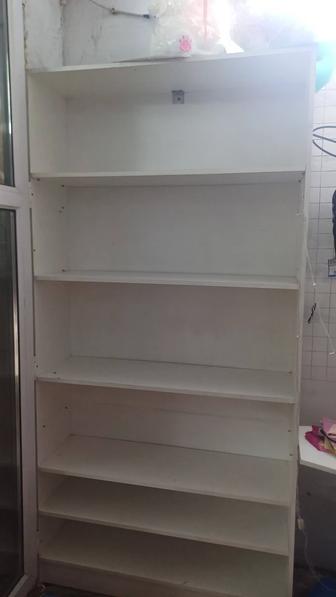 Полки или стеллаж