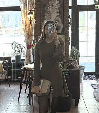 Продам новое платье