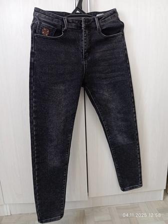 Джинсы мужские