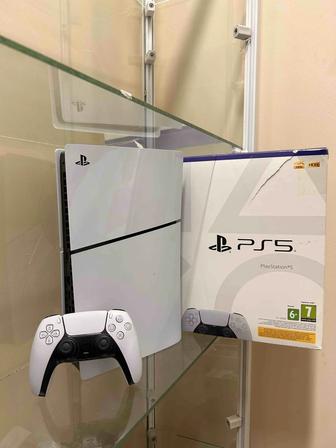 SonyPlaystation5slim,с джостиком