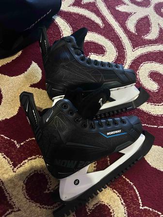 Продам коньки б/у