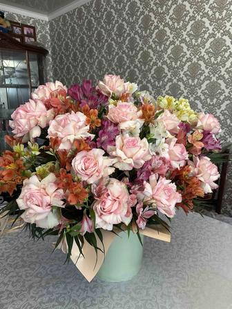 Продам букет цветов,свежие,покупали сегодня,б/у