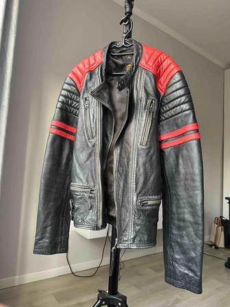 Куртка SUPERDRY новая с биркой