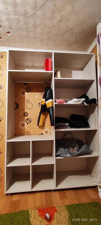 Продам шкаф