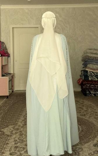 Вечерние платья