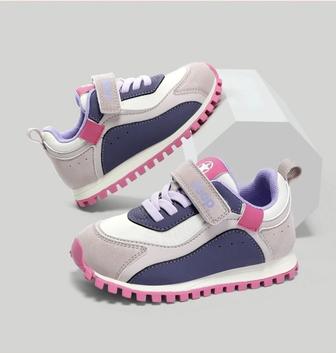 Кроссовки для девочек