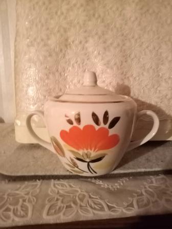 Продам сахарницу производства СССР