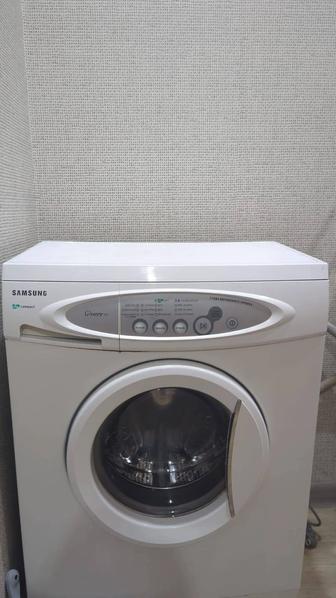 Продам стиральную машину на 3.5 кг.