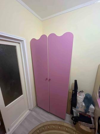 Шкаф кровать стол комод