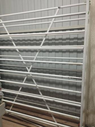 Стеллажи для рулонов и клеенок