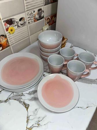 Продам набор посуды 16 предметов