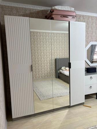 Продаеться шкаф