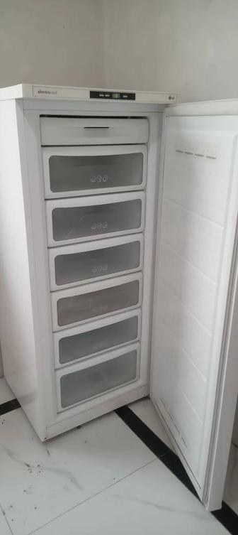 Морозильник LG