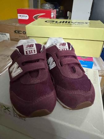 Кроссовки для девочки New Balance