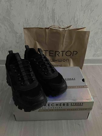 Кроссовки Skechers