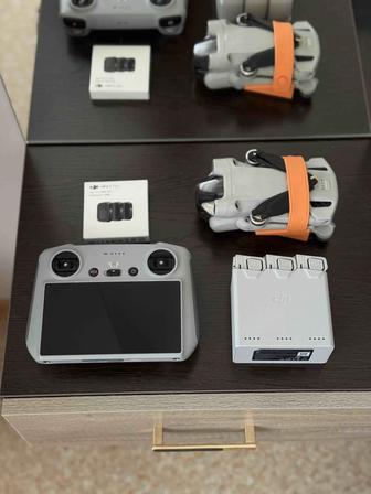Дрон DJI Mini 3 Pro