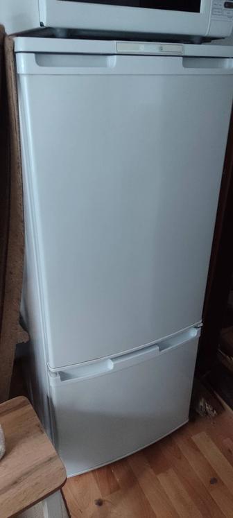 Холодильник Бирюса