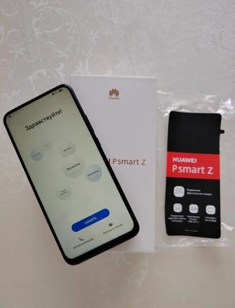 В продаже имеется смартфон в комплекте, характеристика указана на упаковке