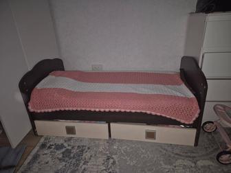 Отдам манеж кровать 2в1