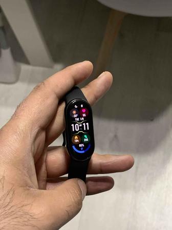 Продам фитнесс-трекер Xiaomi Mi band 8