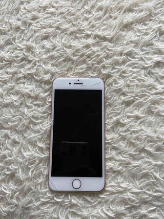 продаю iPhone 8