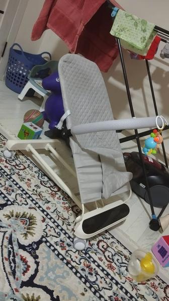 Продается детский шезлонг