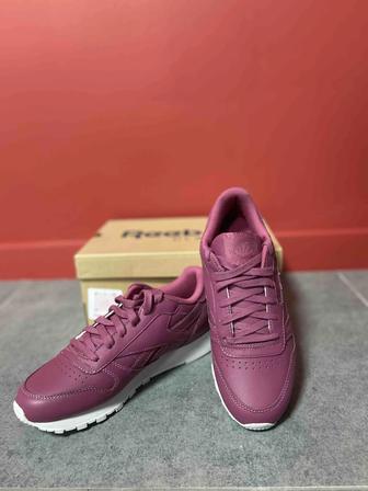 Кроссовки Reebok Lifestyle Classic Leather Twisted Berry