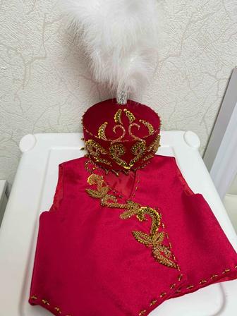 Продам камзол на годик