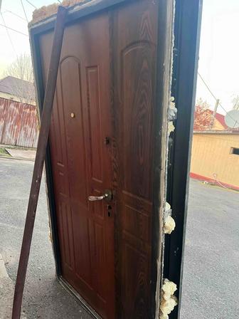 Дверь железная б/у