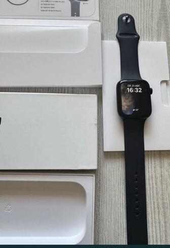 Apple Watch смарт-часы